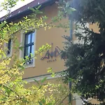 Anna Проживание в семье